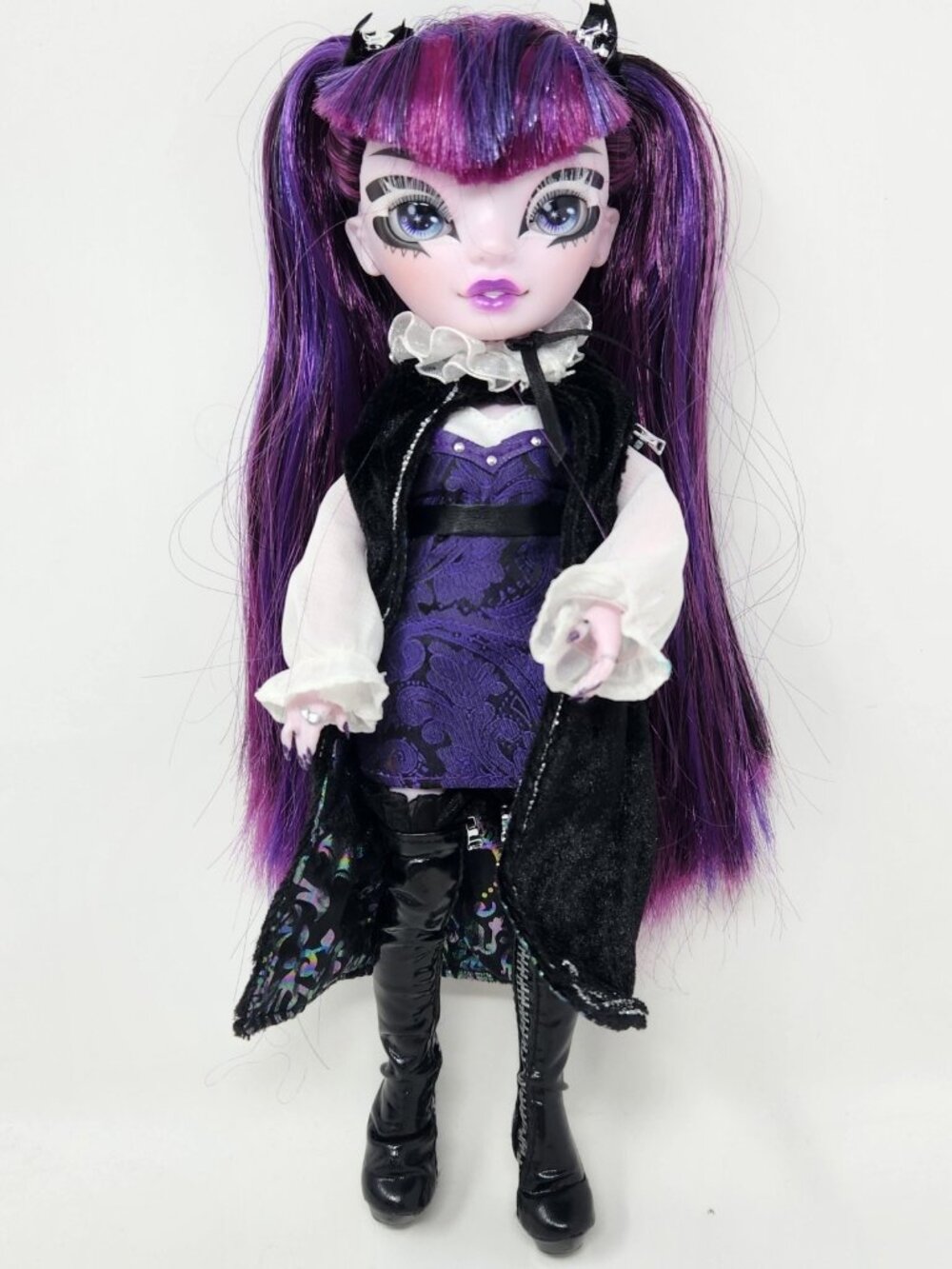 Shadow High Rainbow Vision Costume Ball "Demi Batista" Special Edition Doll